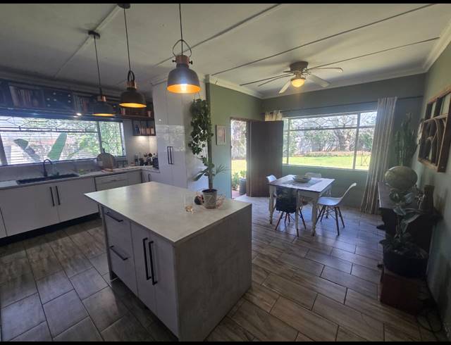 4 BEDROOM HOUSE FOR SALE IN THREE RIVERS